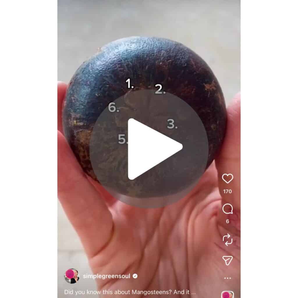 A screenshot of a video showing how to count the stars of a mangosteen